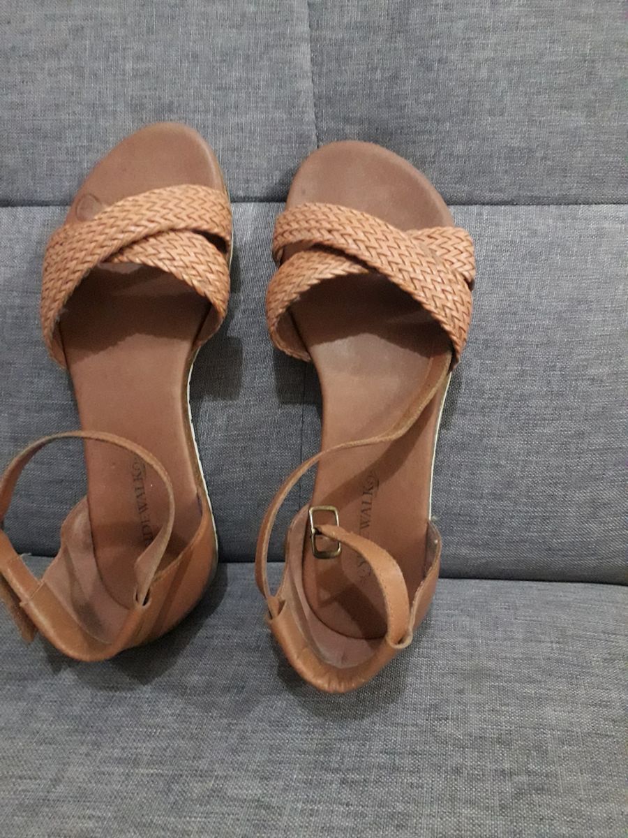 sandalias de couro cru femininas