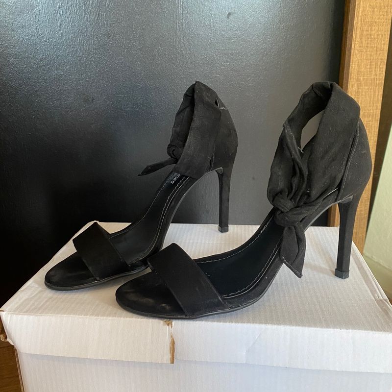 Sandália DAFITI SHOES Salto Grosso Preto - Compre Agora