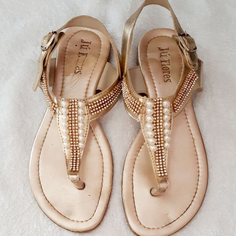 Sandalia Dourada com Detalhes em Pedraria Sand lia Feminina Ju Flores Usado 39621428 enjoei