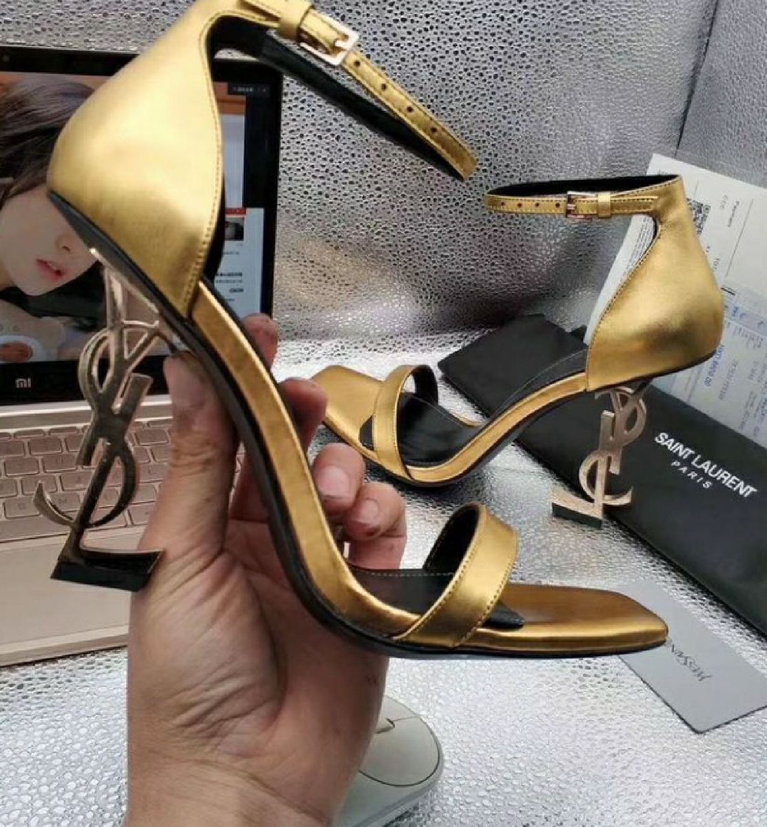 sandalia yves saint laurent