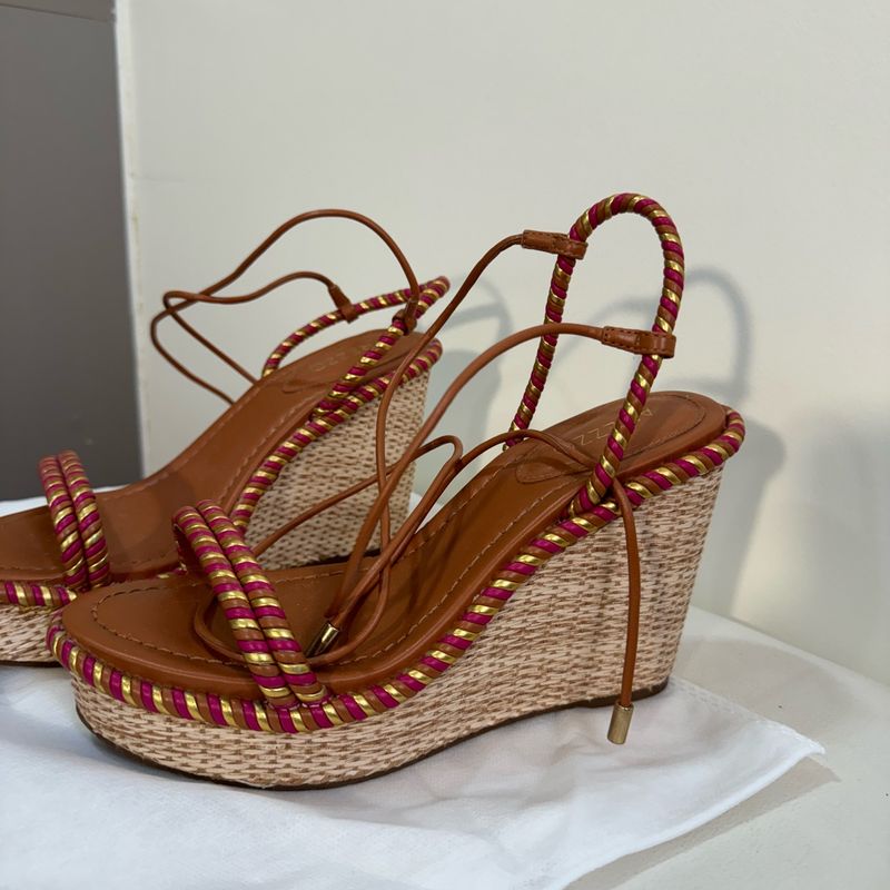 Sandália Espadrille Arezzo 36 com Amarração Arezzo Usado
