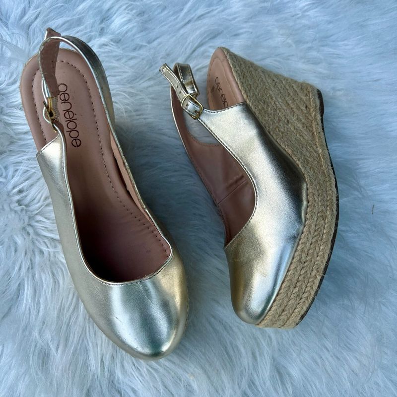 Sandália Feminina Dourada Anabela Sapato Boneca Feminino Dourado