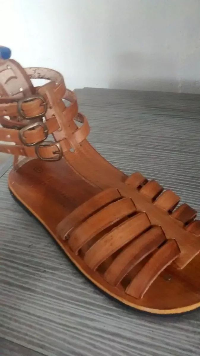 sandalia artesanal de couro feminina