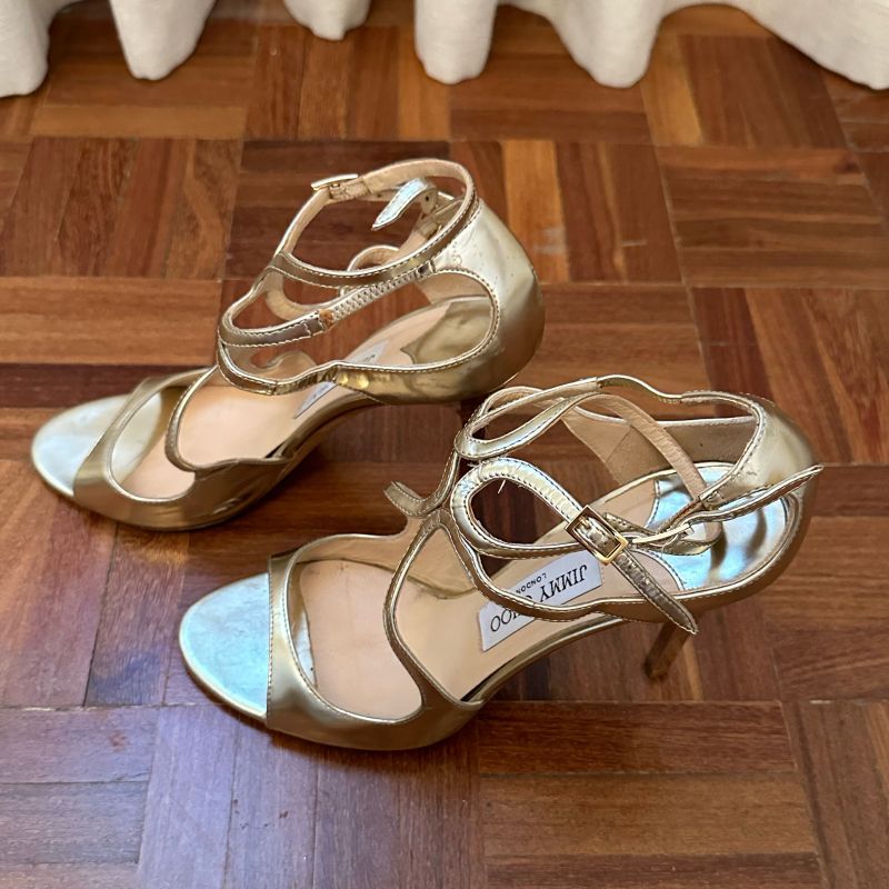 JIMMY CHOO ゴールドサンダル 38 JIMMY CHOO ゴールドサンダル 38 Jimmy Choo Gold Glitter