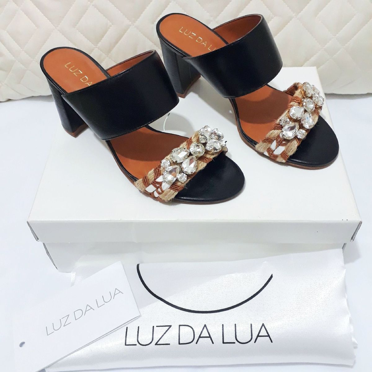 sandalia luz da lua 2020