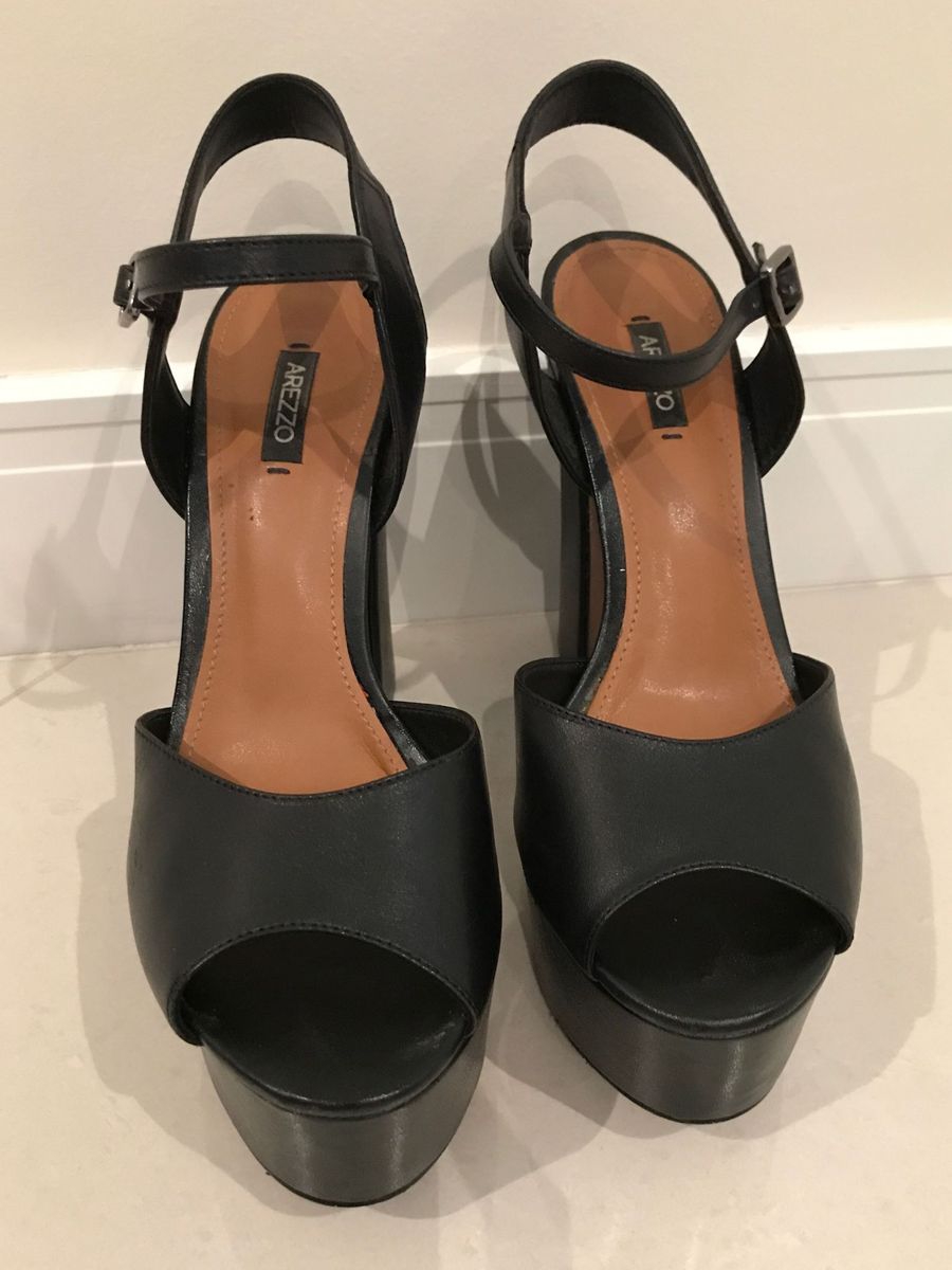 sandalia arezzo meia pata salto medio