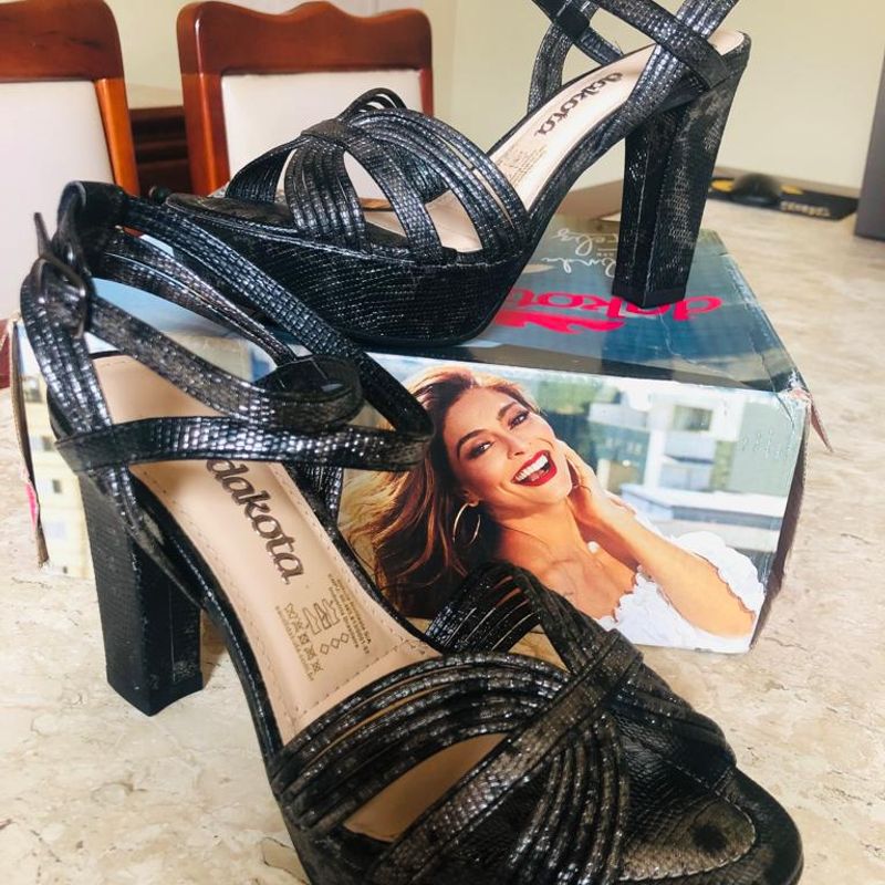 Sandália Meia Pata da Dakota Nunca Usada Sandália Feminina