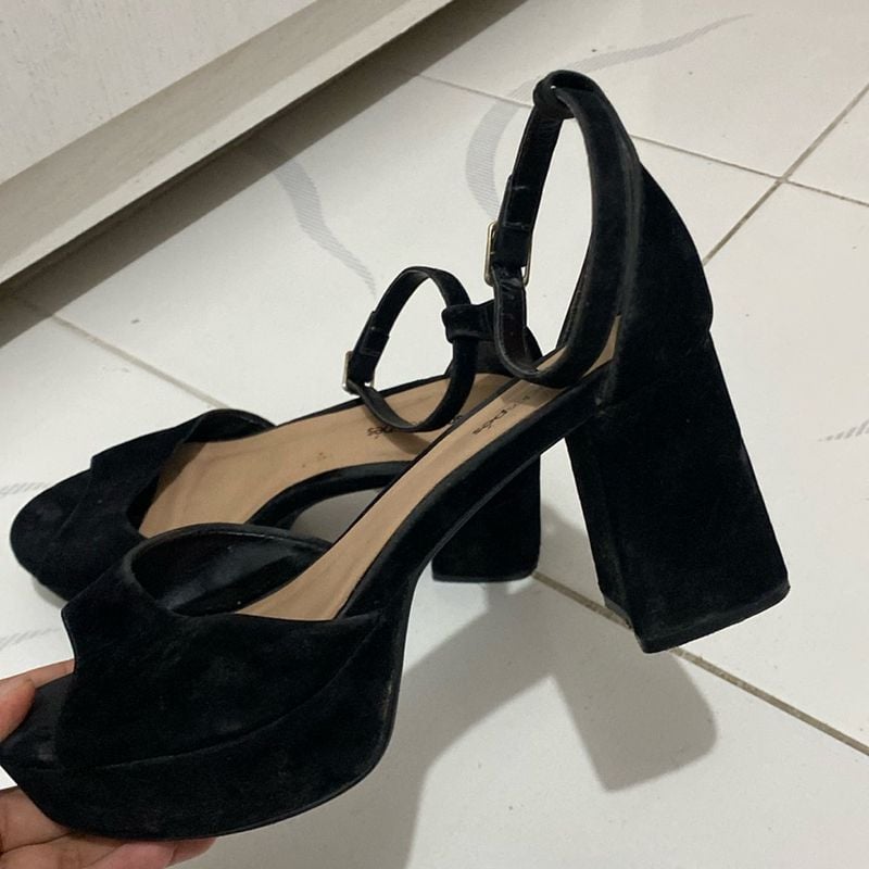 Sandália Meia Pata de Veludo Preto Sonho Dos Pés Sonho Dos Pés