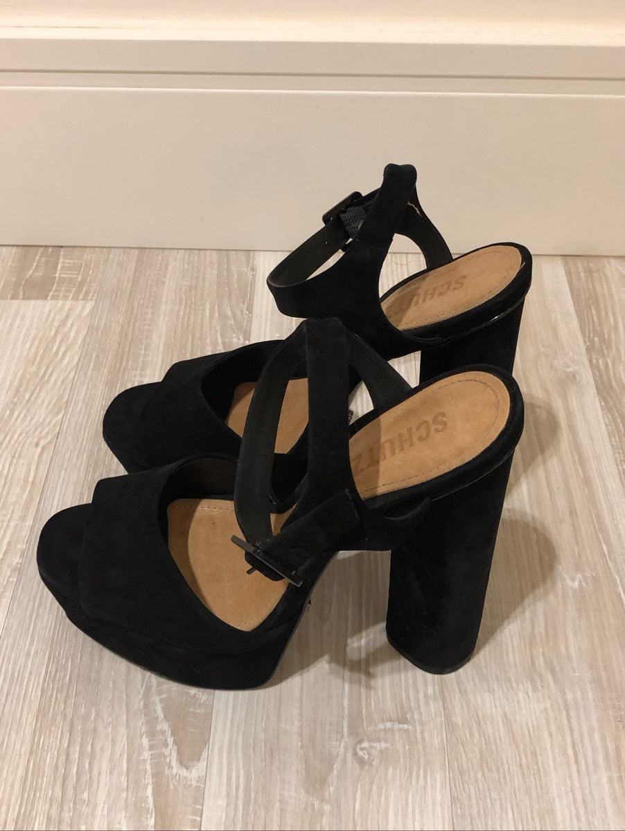 sandalia schutz meia pata preta