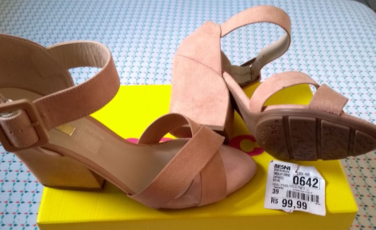 besni sandalia
