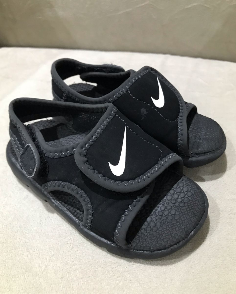 sandalia nike menino