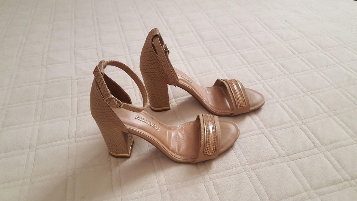 sandalia kolosh