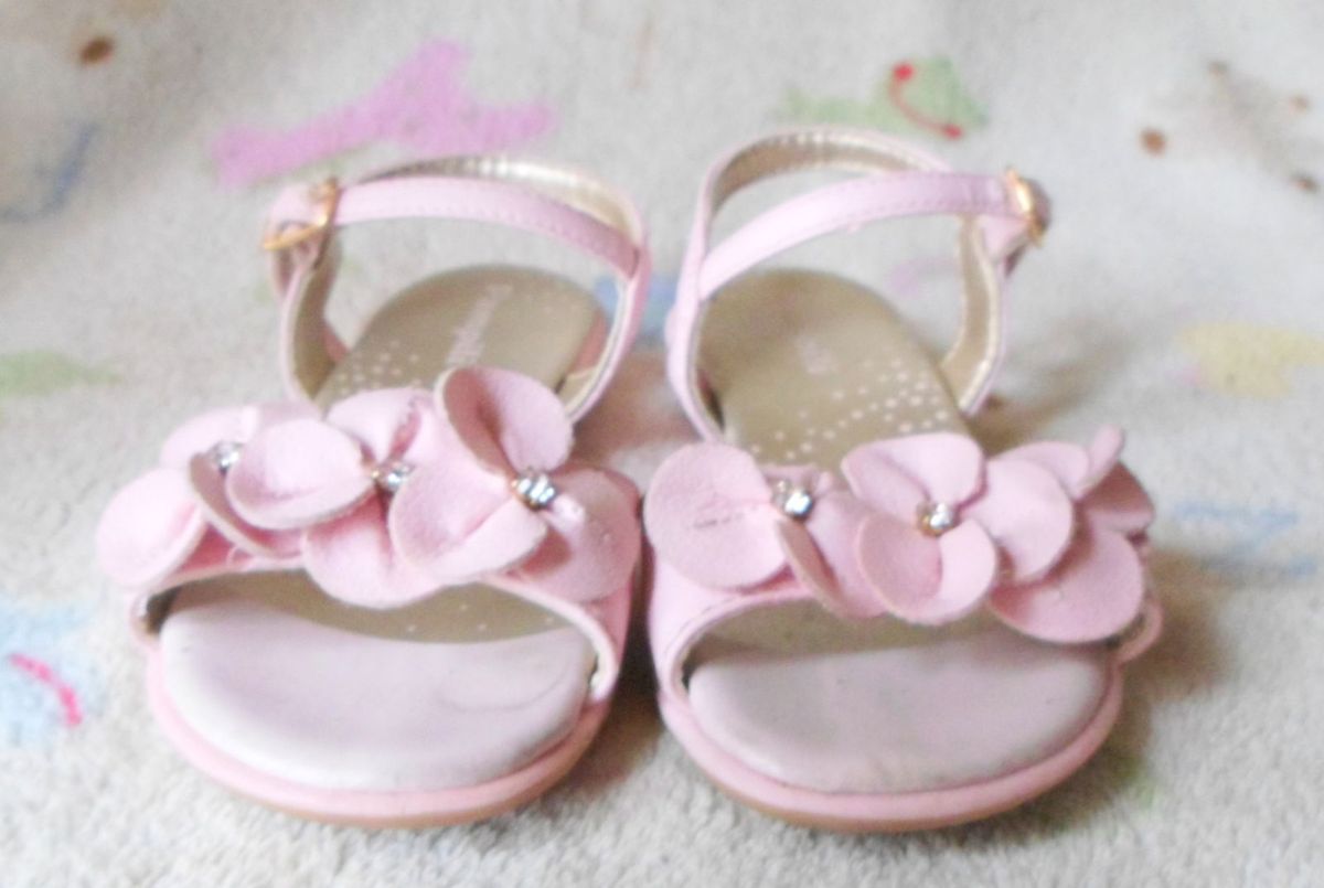 sandalia ortopedica menina