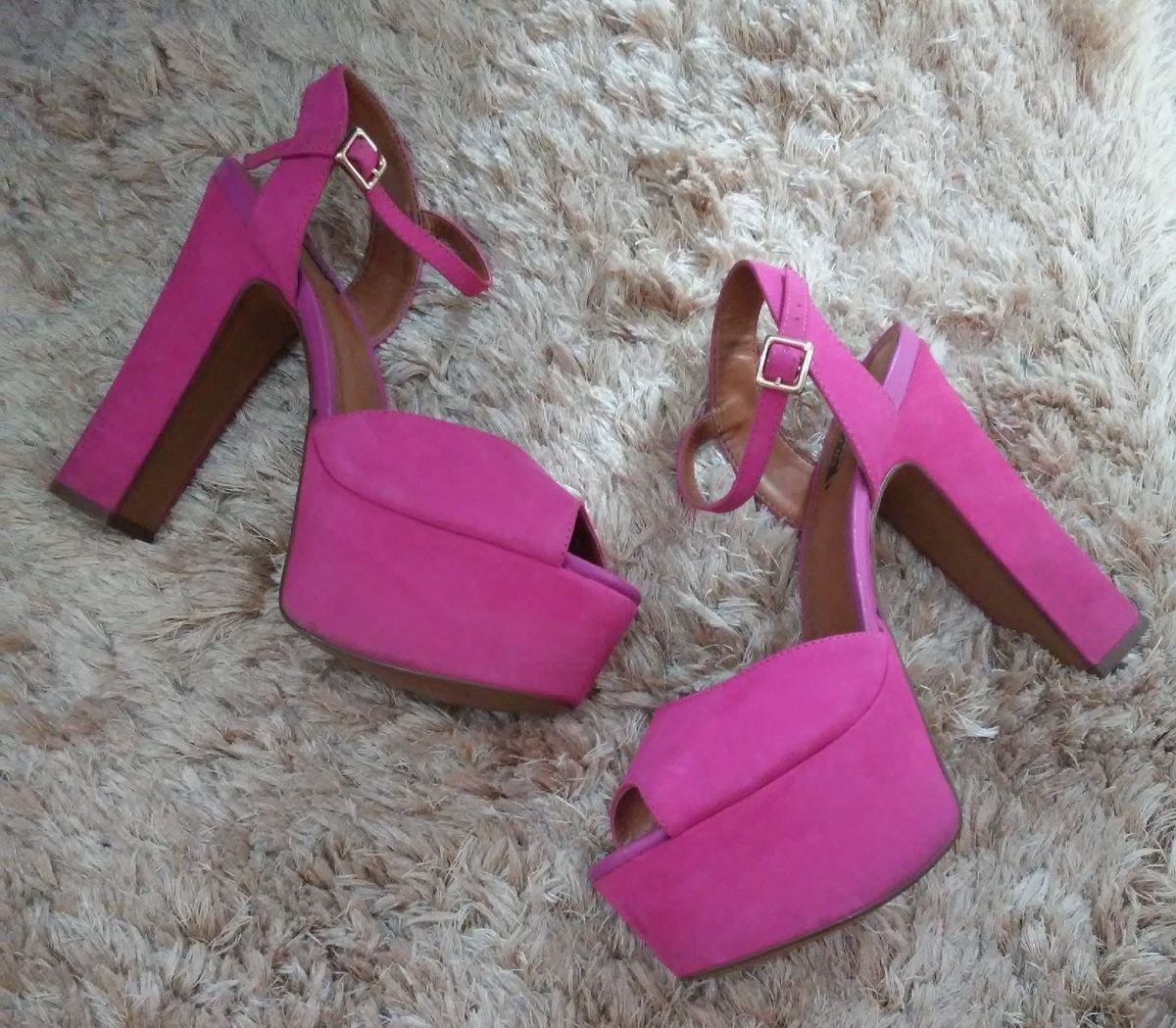 sandalia pink arezzo