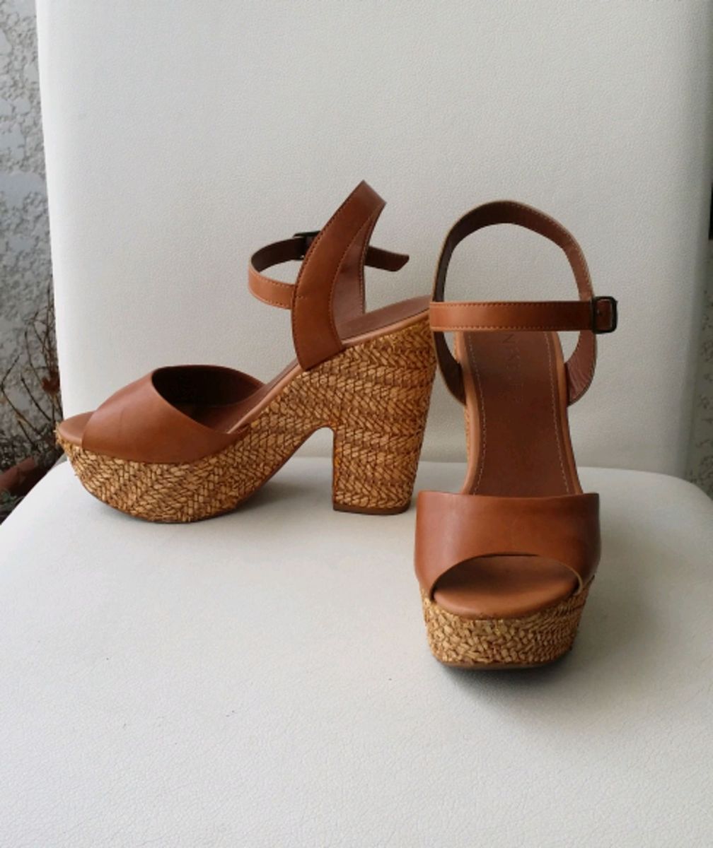 sandália oneself plataforma