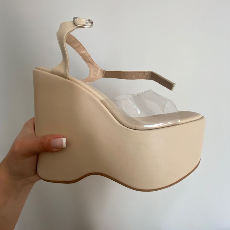 Sandália Plataforma Creme Número 34 Sandália Feminina Mist Usado