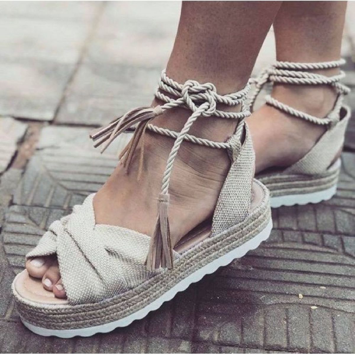 Sandália Plataforma de Amarrar Sandália Feminina Nunca Usado