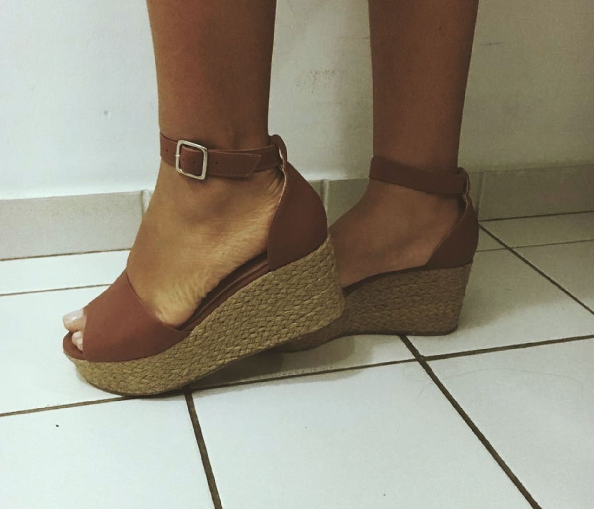 tenis branco confortavel feminino
