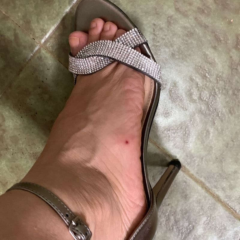 Sandalia Prata Velho e Strass Rasteira Feminina Corello Usado 110804625  enjoei - Main Image