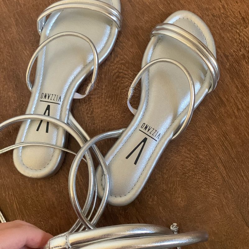 Sandália Prata Vizzano de Amarrar Na Perna Vizzano Usado