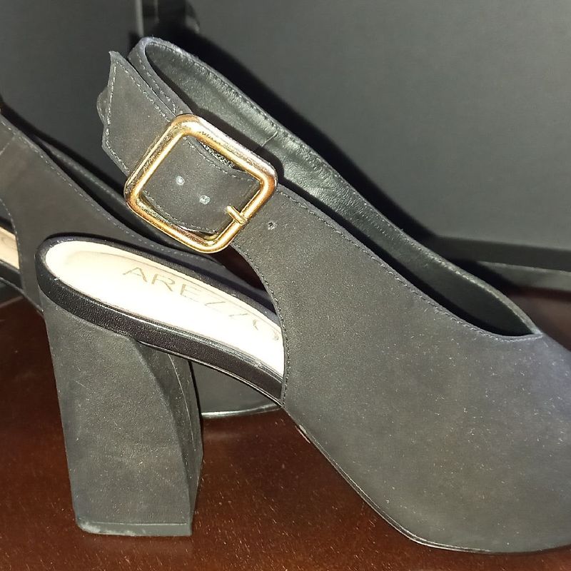 Sandália Preta Arezzo Número 34 Arezzo Usado 108532755 enjoei