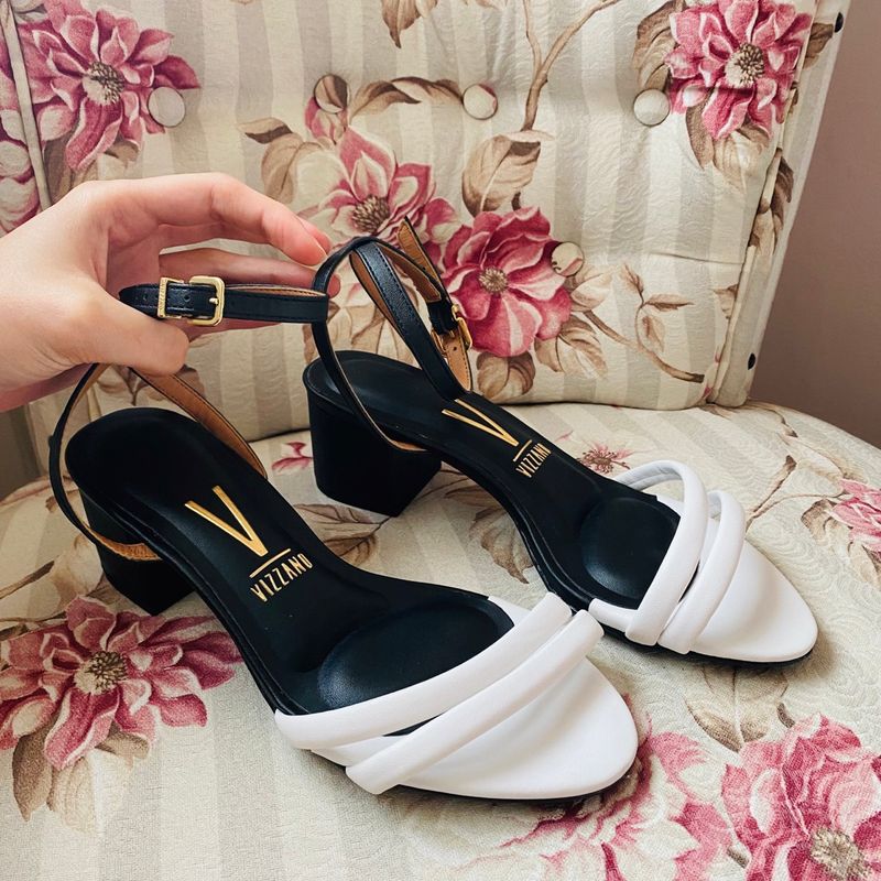 Sandália Vizzano SandÃ¡lia Preta Sandalia Preta E Branca Vizzano