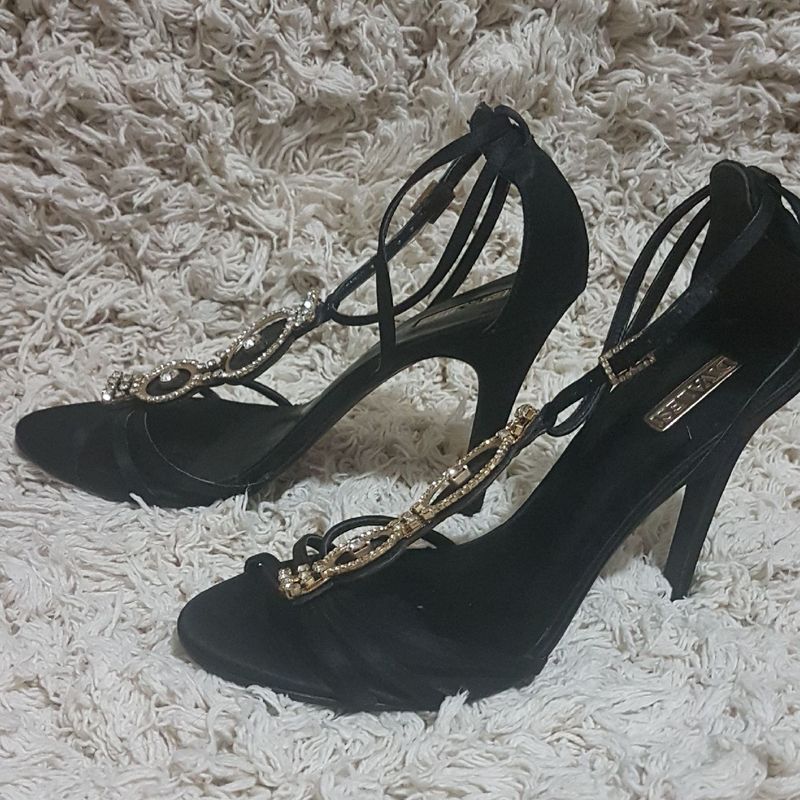 Sandalia Preta Cetim Tam 37 Sandália Feminina Divalesi Usado  32014418 enjoei