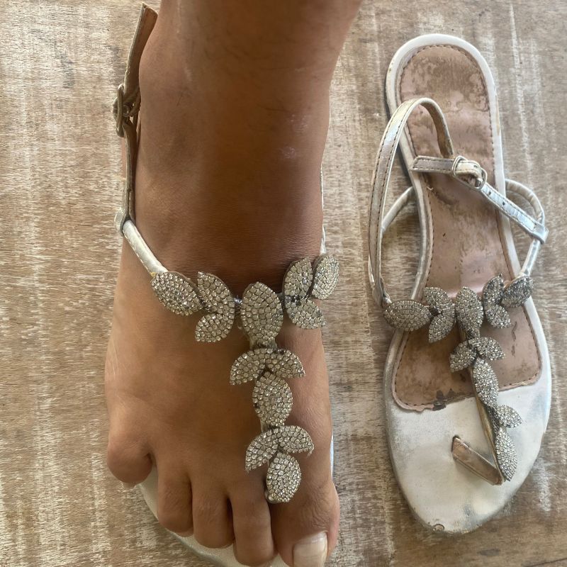Sandália Rasteira com Pedra Sonho Dos Pes Usado 92466515 enjoei