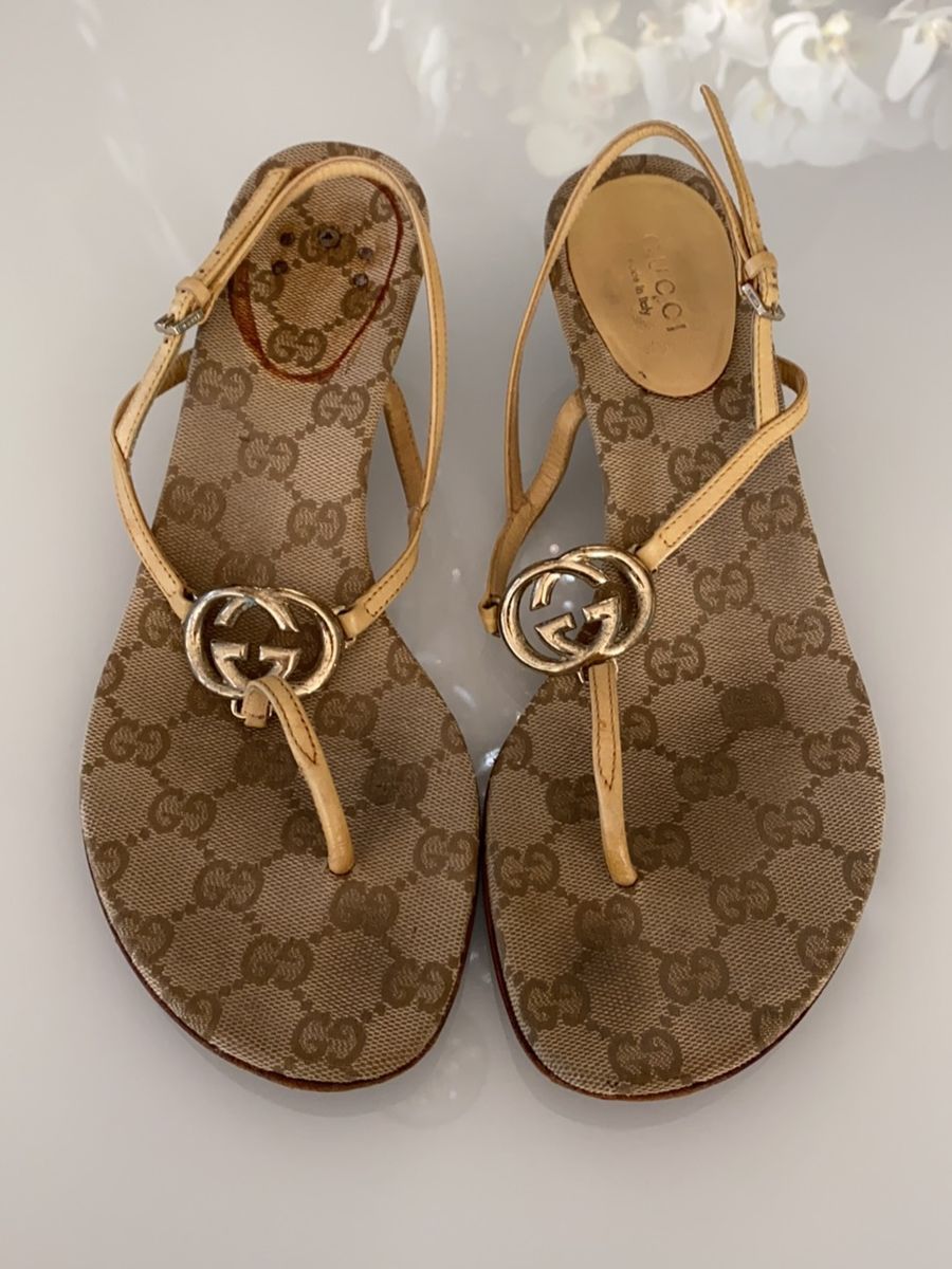 sandalia rasteira gucci