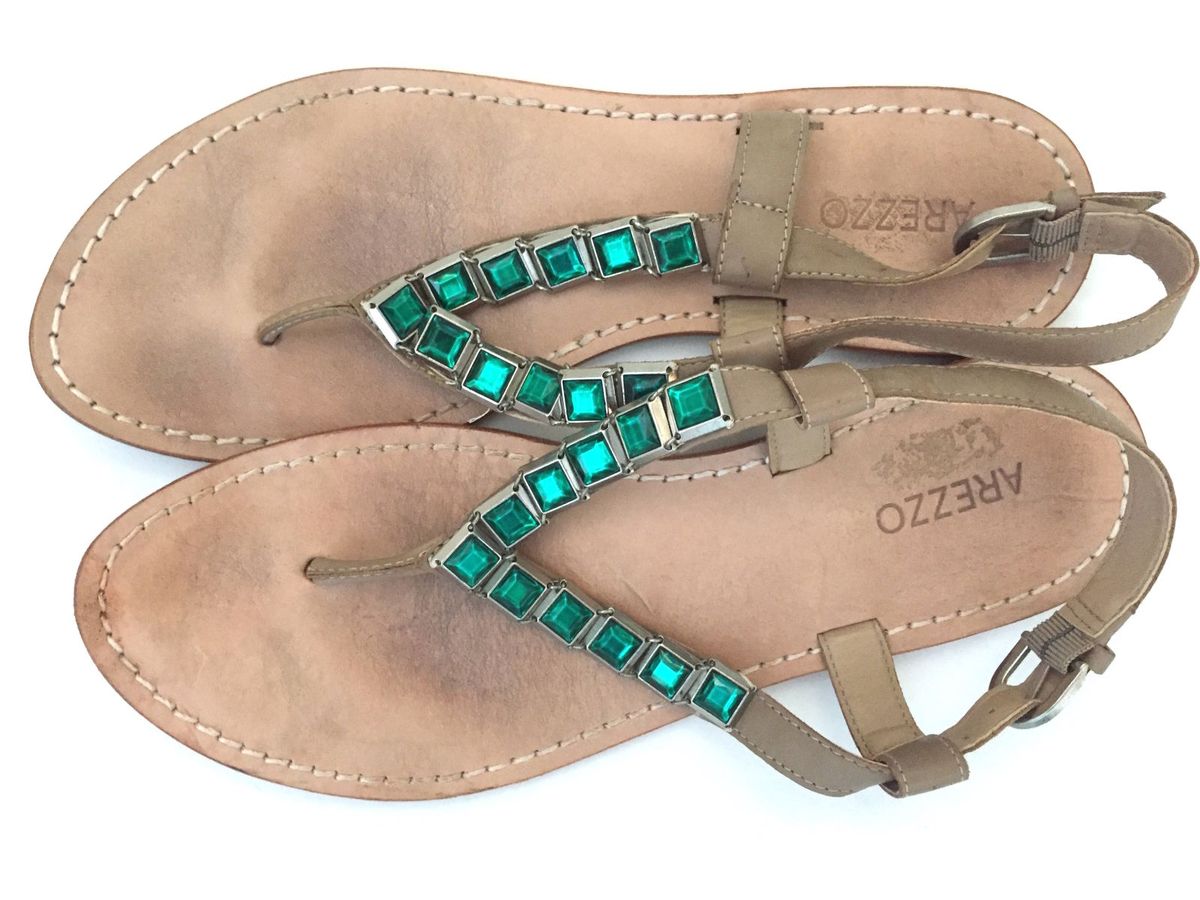 sandália rasteira da arezzo