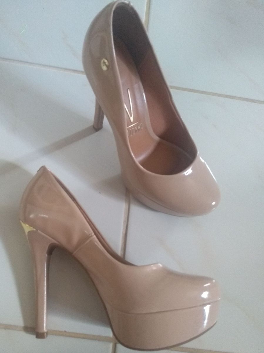 sapato alto feminino fechado