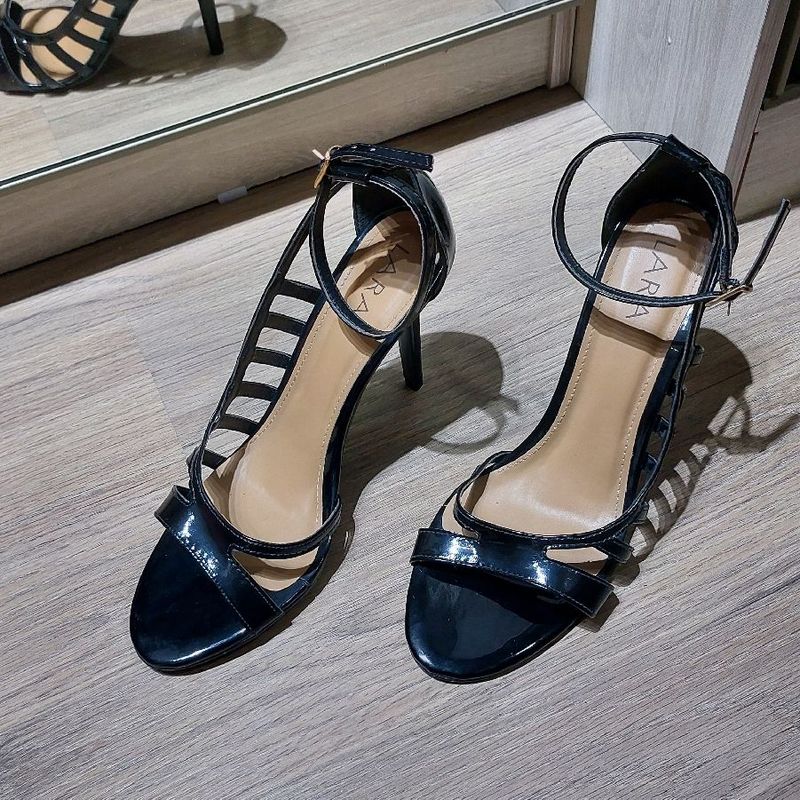 Sandália Salto Alto Preta Lara Usado 96123222 enjoei - Main Image