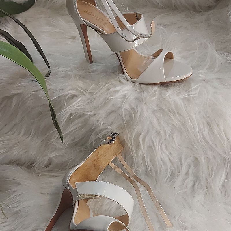 Sandalia Salto Alto Schutz Branco/gelo Sandália Feminina Schutz Usado  85428802 enjoei