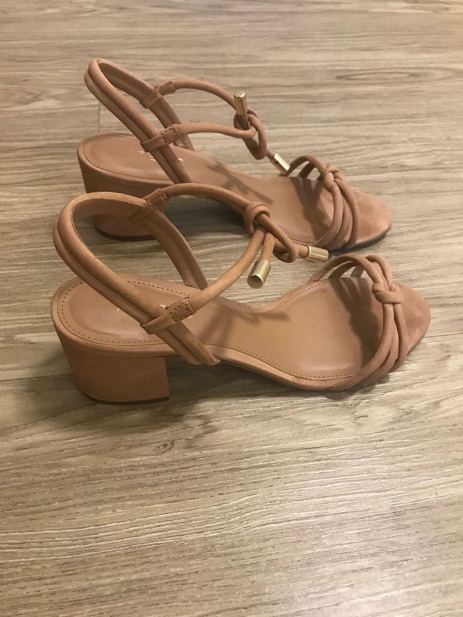 sandalia camila arezzo