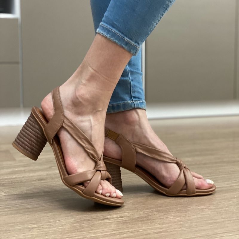 Sandália Salto Bloco Caramelo Super Confortavel Usaflex Usaflex