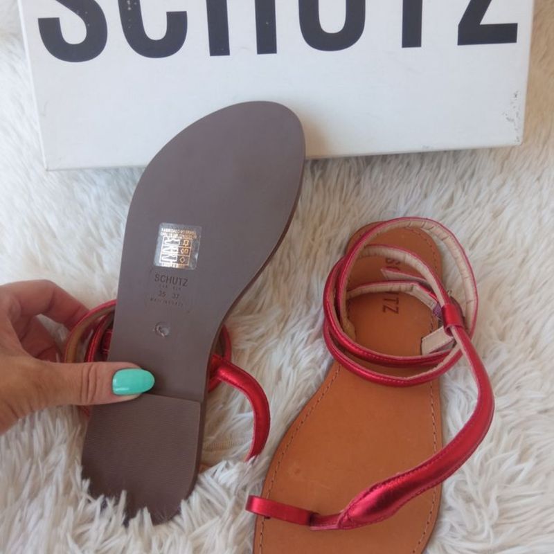 Sandália Schutz Original Rasteira Couro Cobra Metalizada