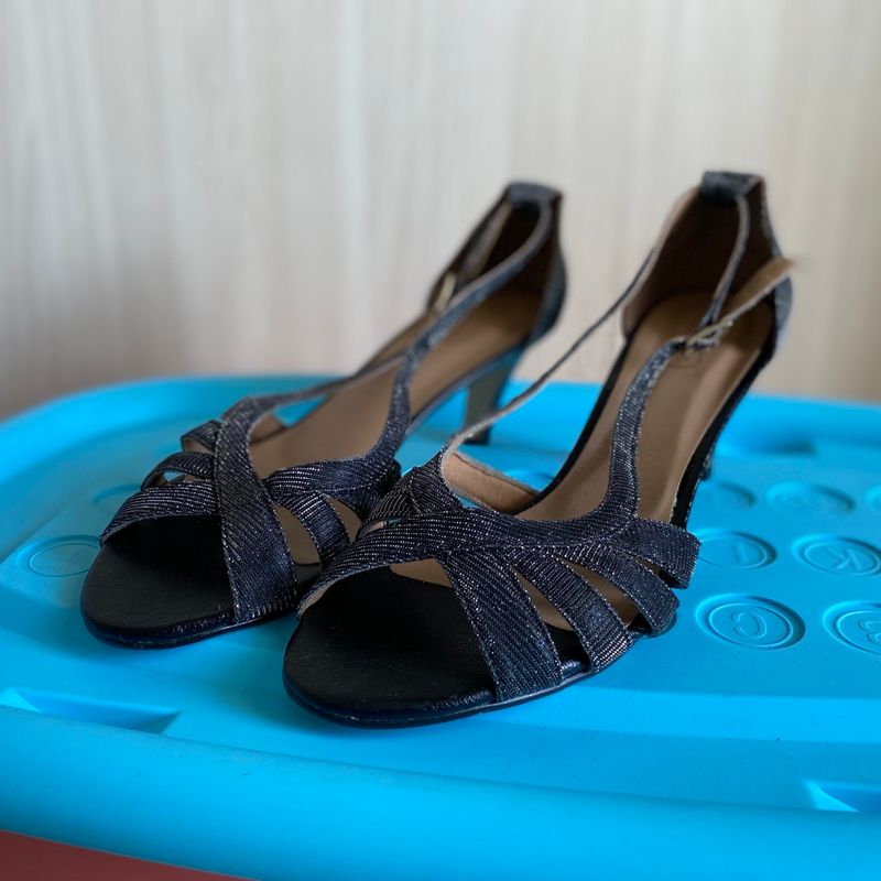 Sandalias femininas best sale tamanho grande