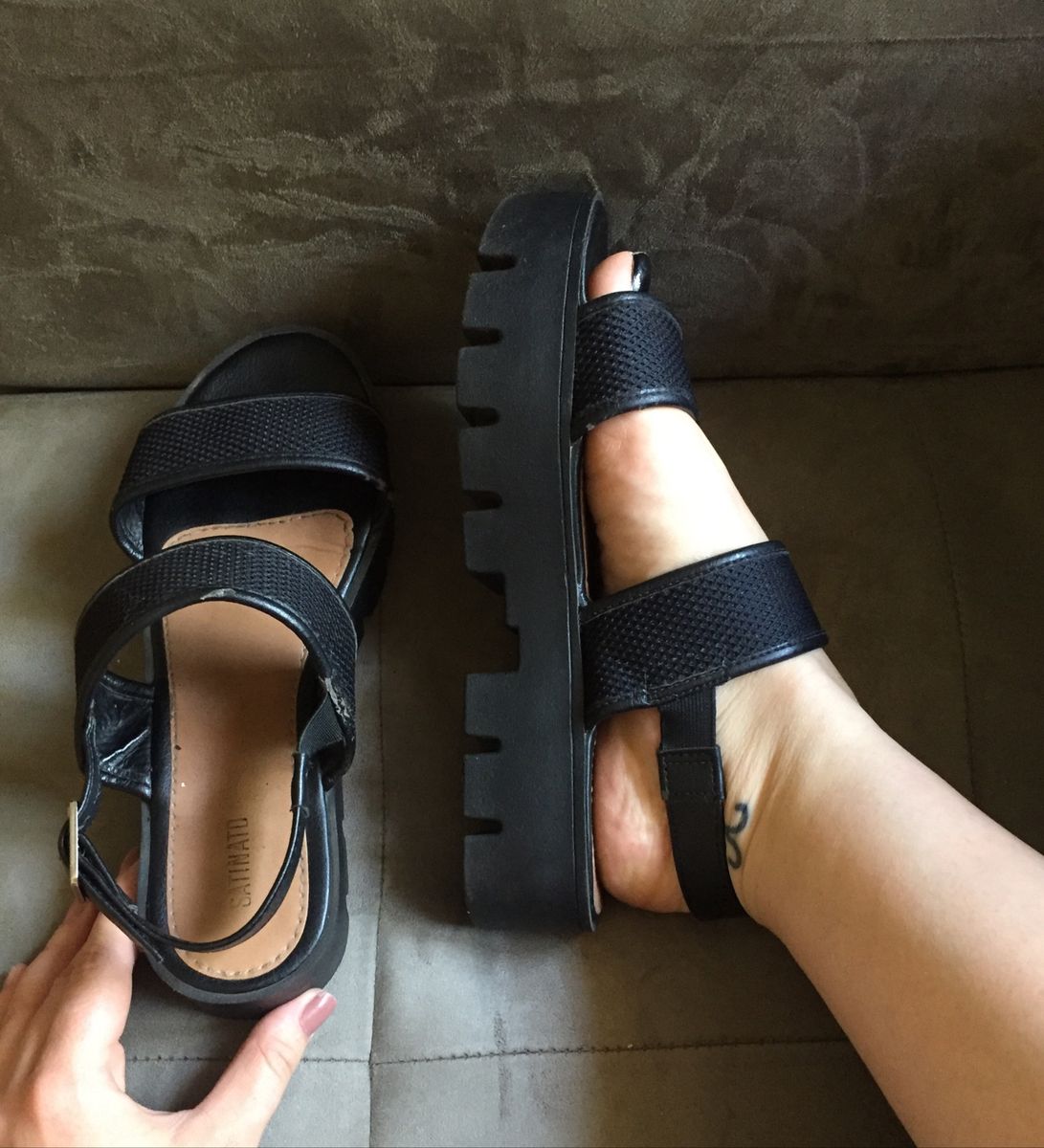 sandalia tratorada satinato