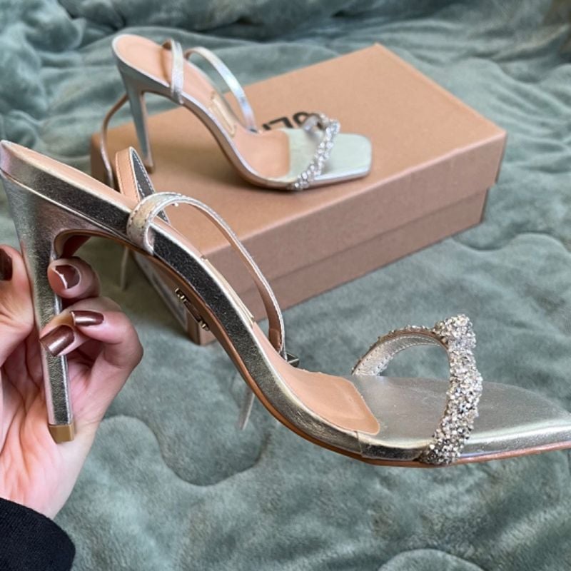 Sandália Uza Salto Alto em Couro Metalizado em Prata Sandália Feminina  Uza Shoes Usado 89055238 enjoei