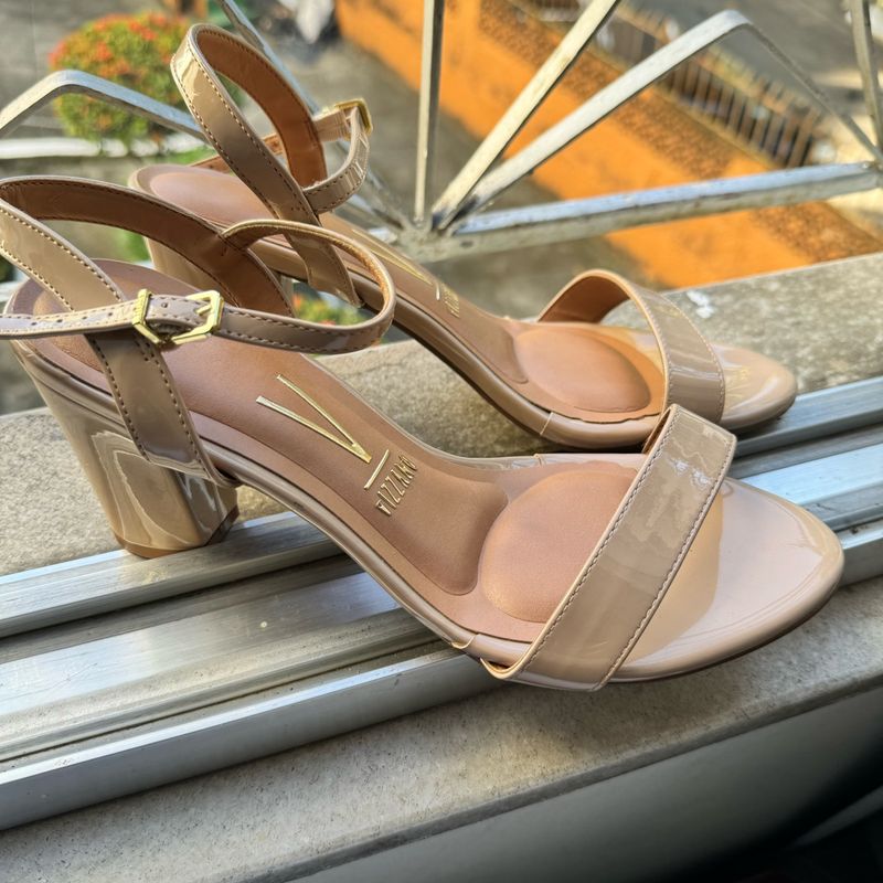 Salto Baixo Sandalia Vizzano Bege Salto Grosso Sandália Vizzano