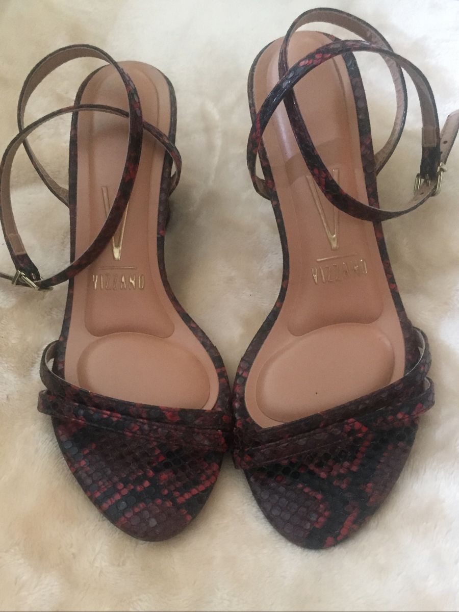 sandália vizzano super alta