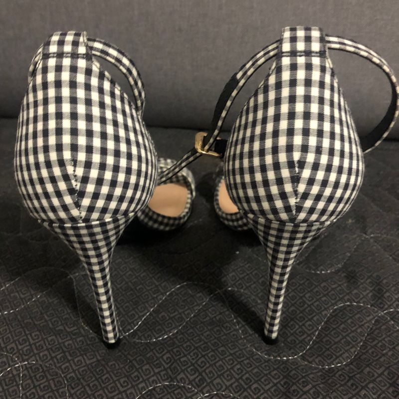 sandalia xadrez arezzo