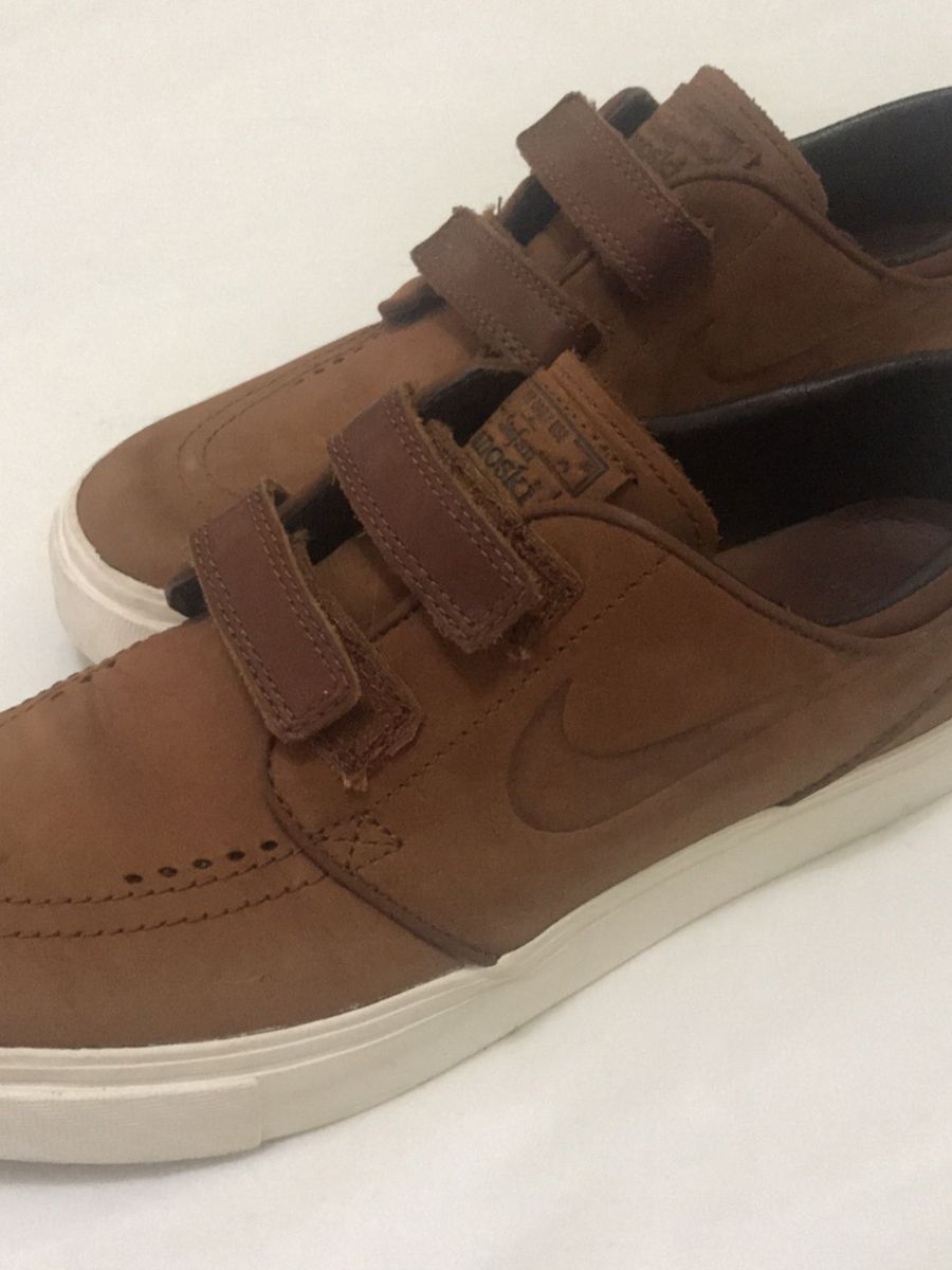 sapatenis nike couro