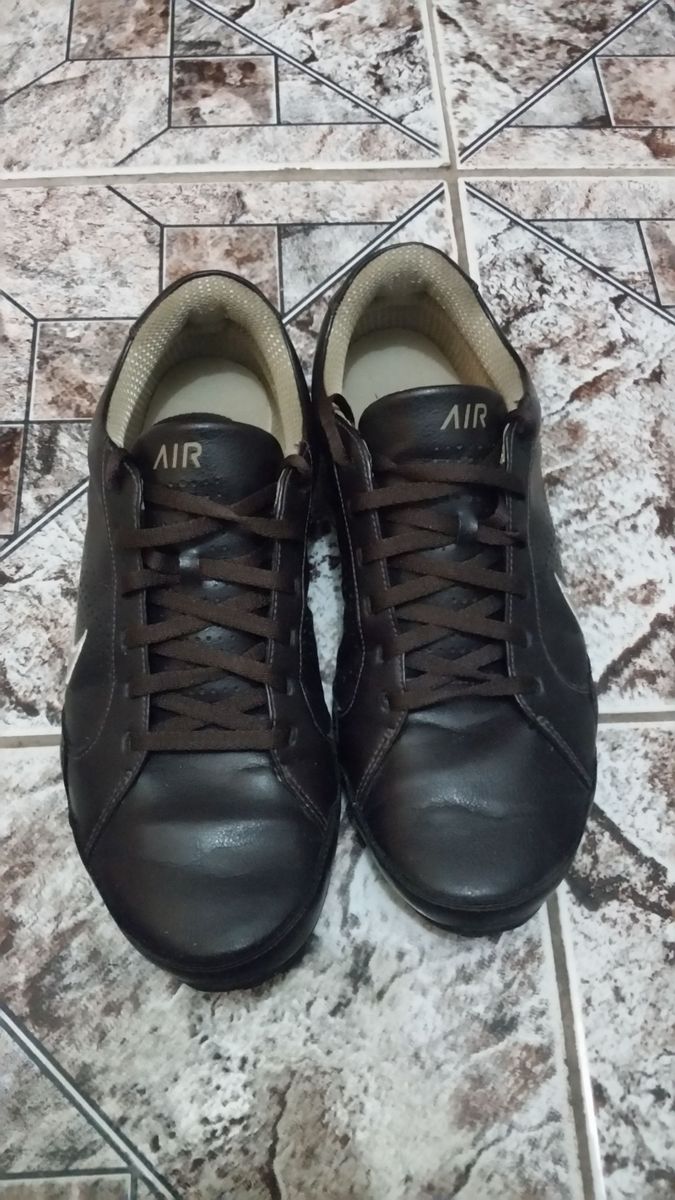 sapatenis nike marrom