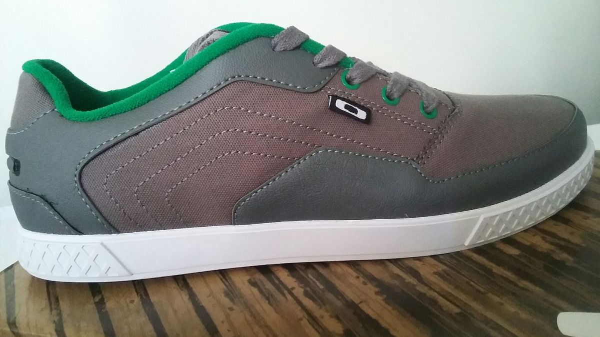 tenis oakley sapatenis