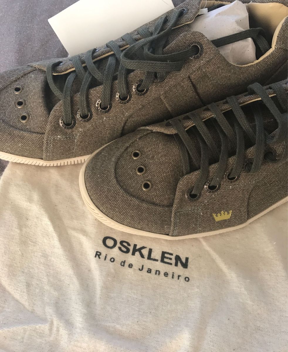 tenis osklen forma pequena