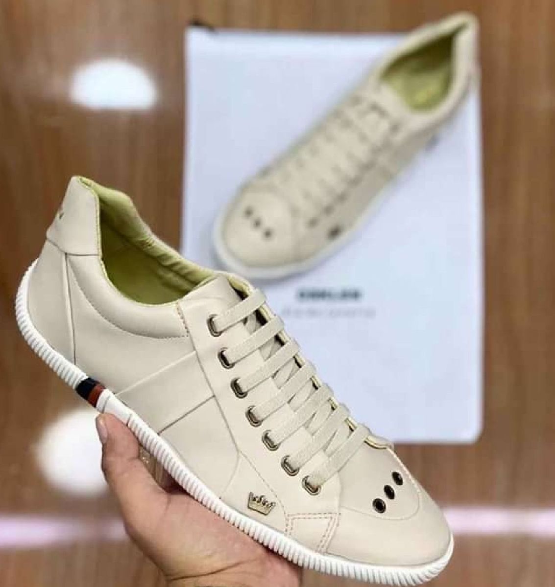 tenis osklen bege masculino