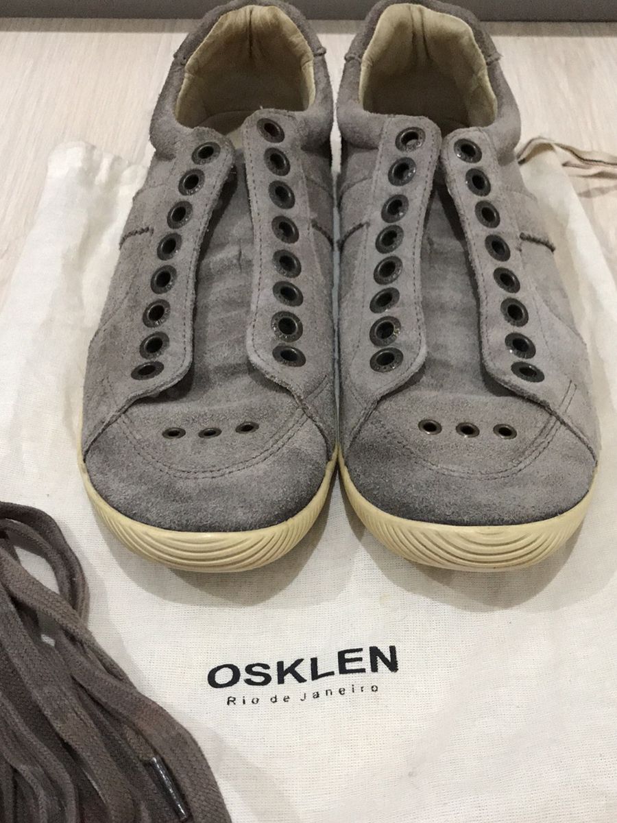 tenis camurça desbotado