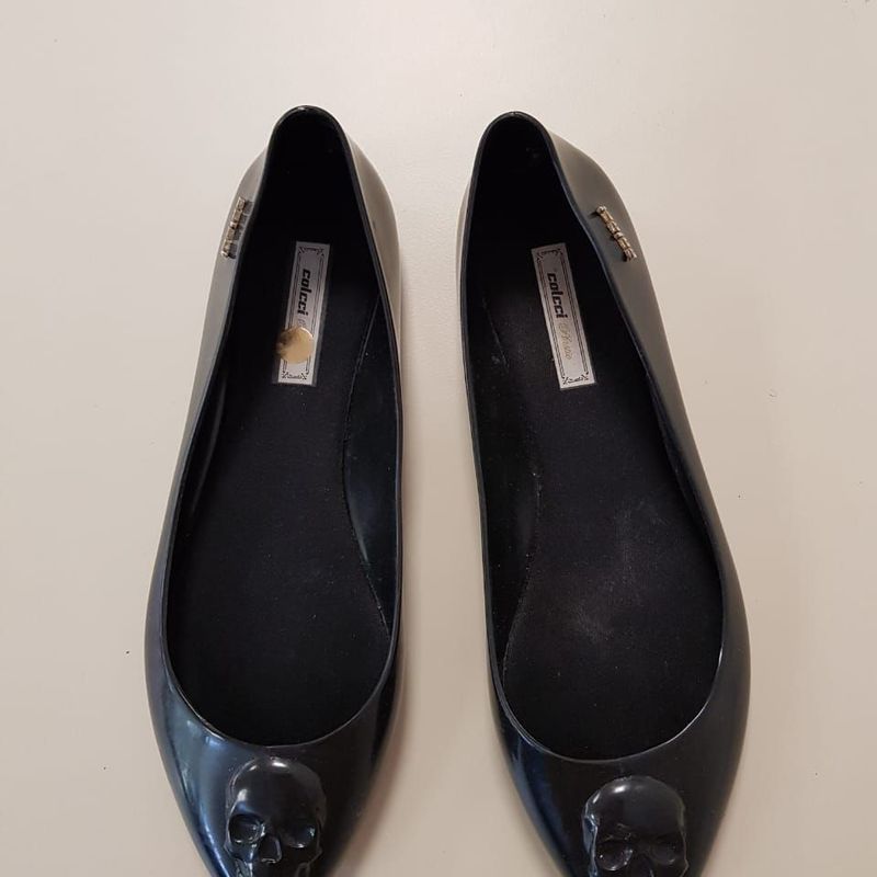 Sapatilha Colcci Plástico Preta Caveira Sapatilha Feminina