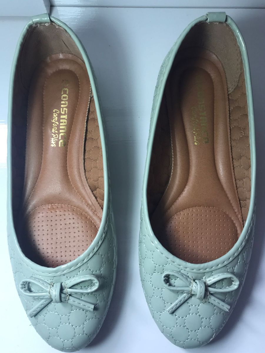 tenis com pedraria branco